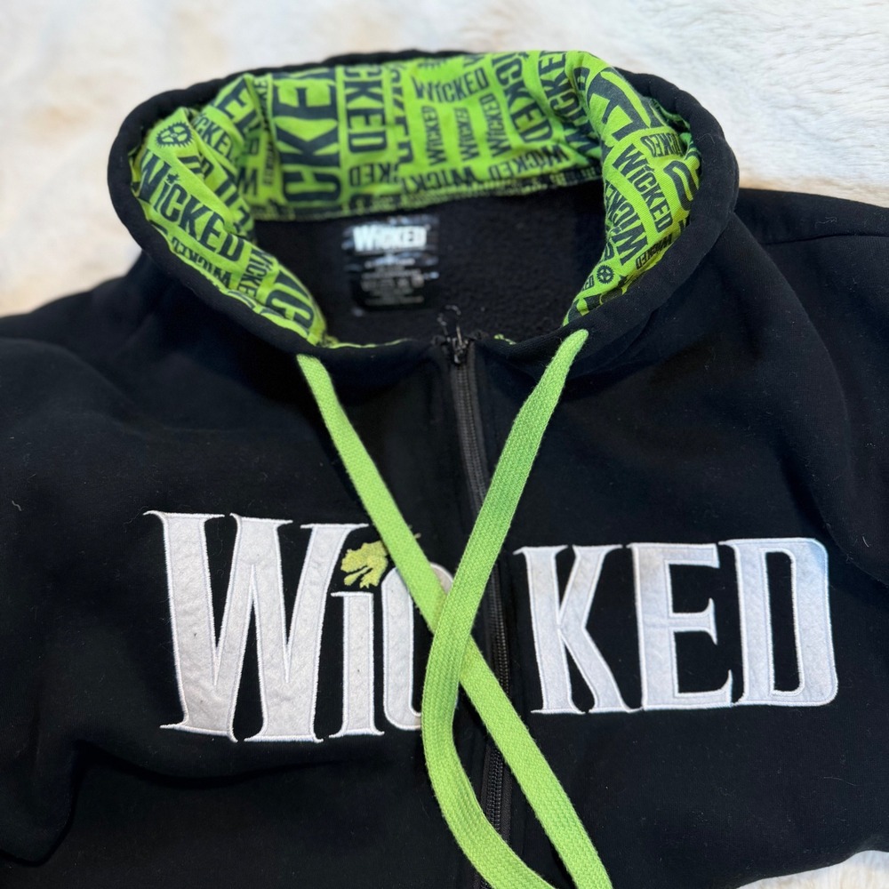 Wicked‎ Hoodie Musical Full Zip Embroidered Green Black Broadway Stripe Medium